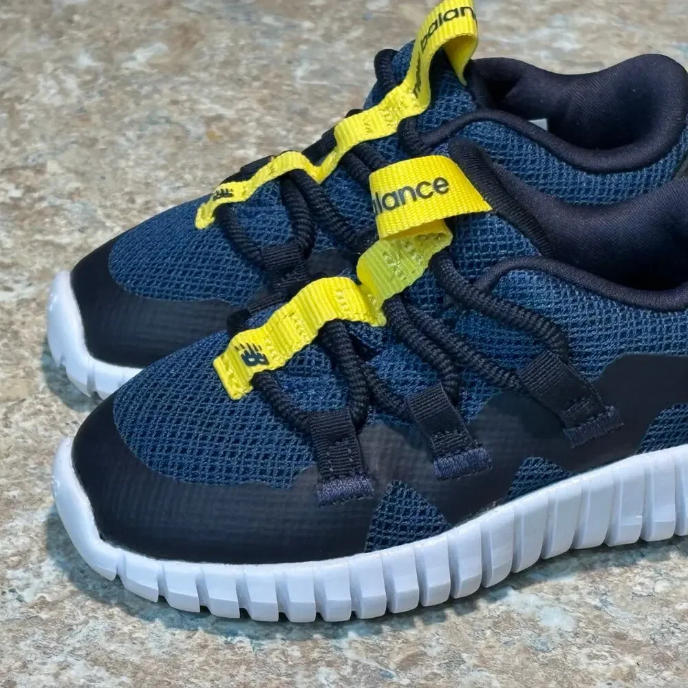 New Balance Infant Baby Playgruv Blue Running Bungee Shoes Size 5 Toddler - Picture 2 of 11